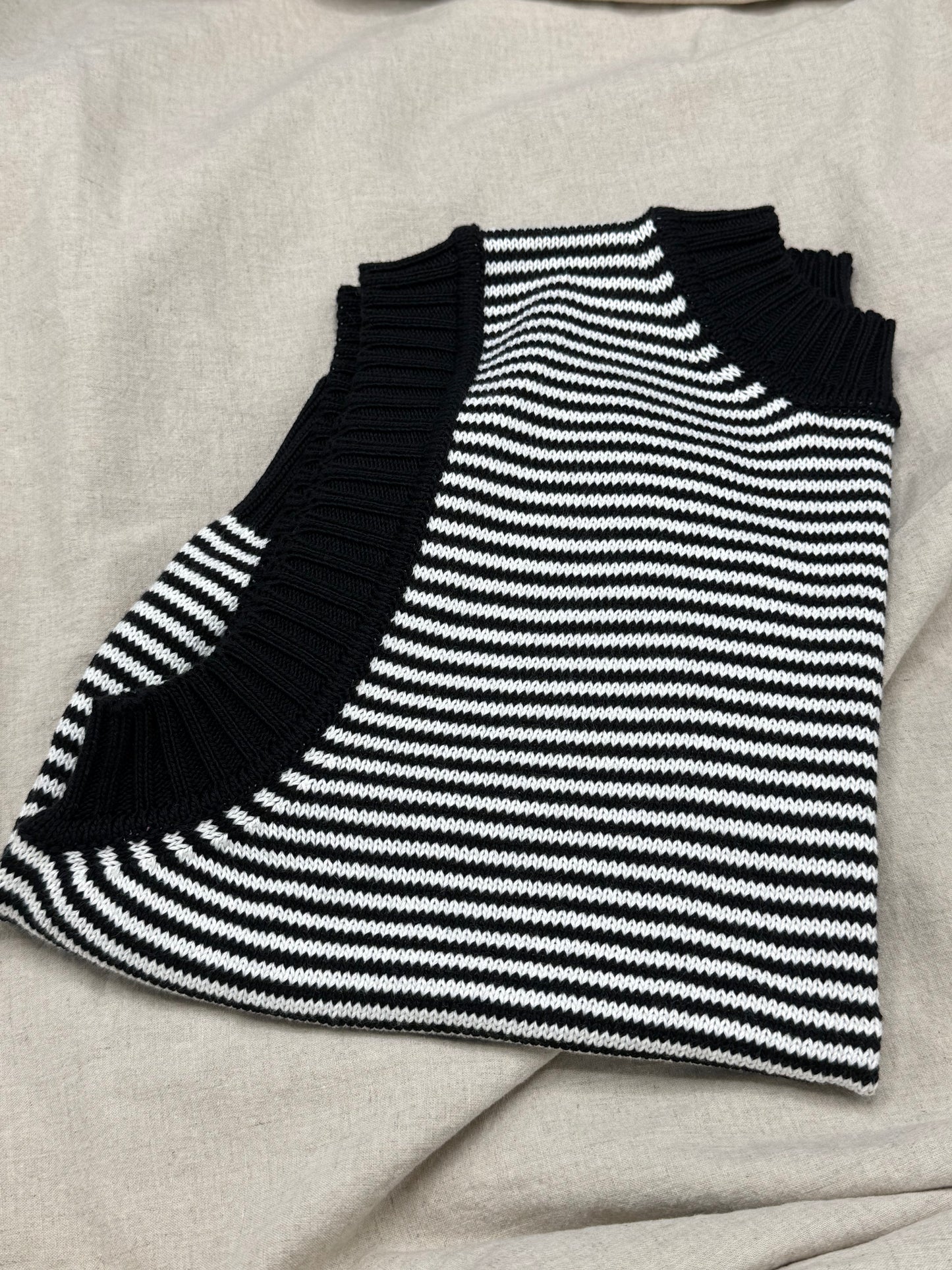The Mary Vest {ready to ship}